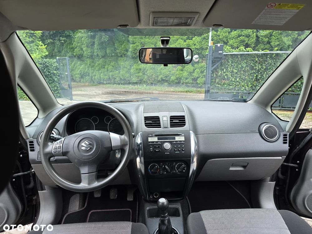 Suzuki SX4 1.6 Comfort Plus - 7