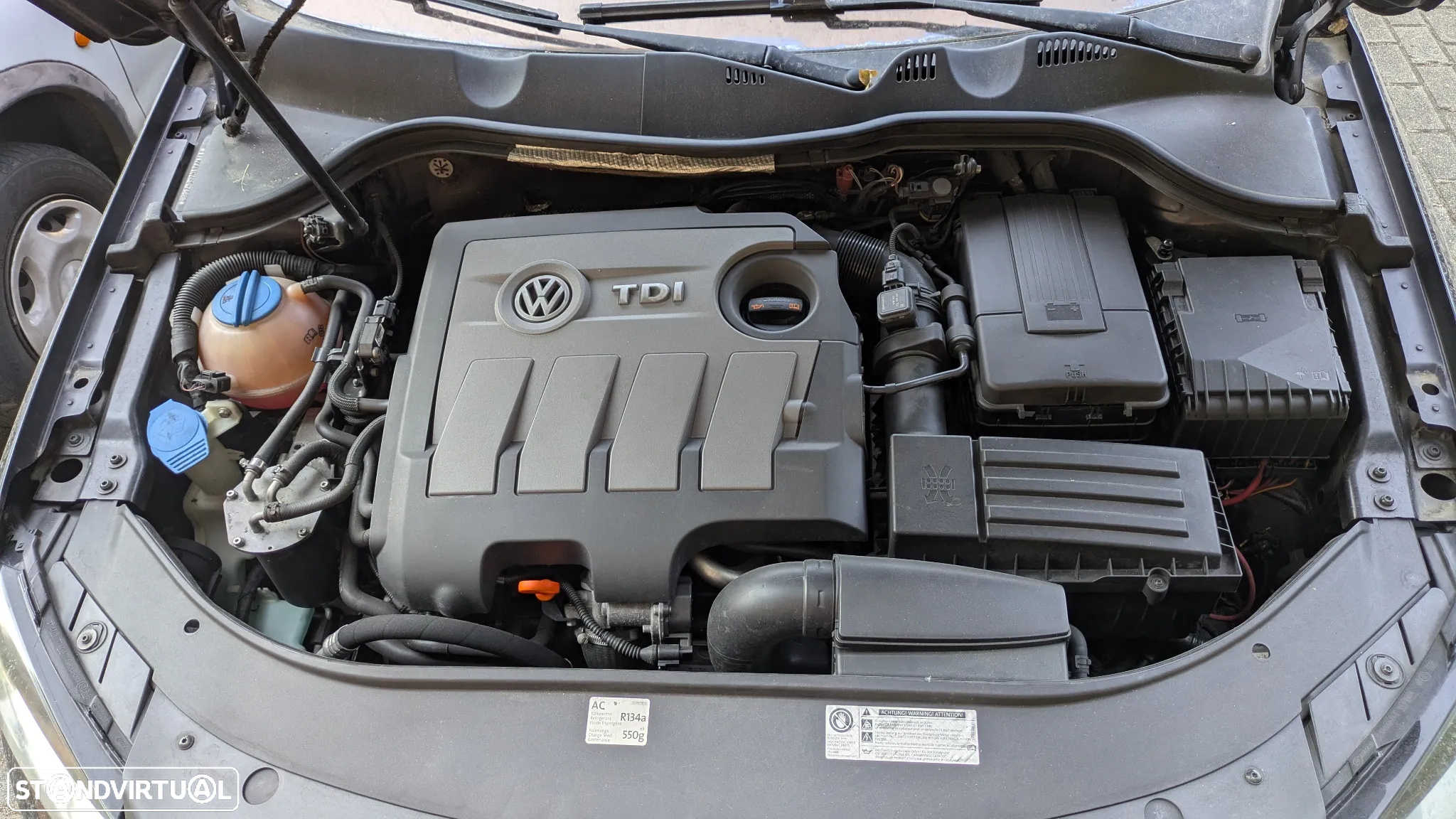VW Passat 1.6 TDI BlueMotion Comfortline - 19