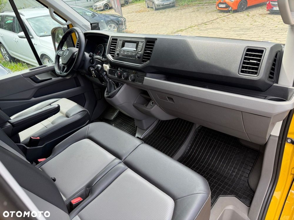 Volkswagen Transporter - 11