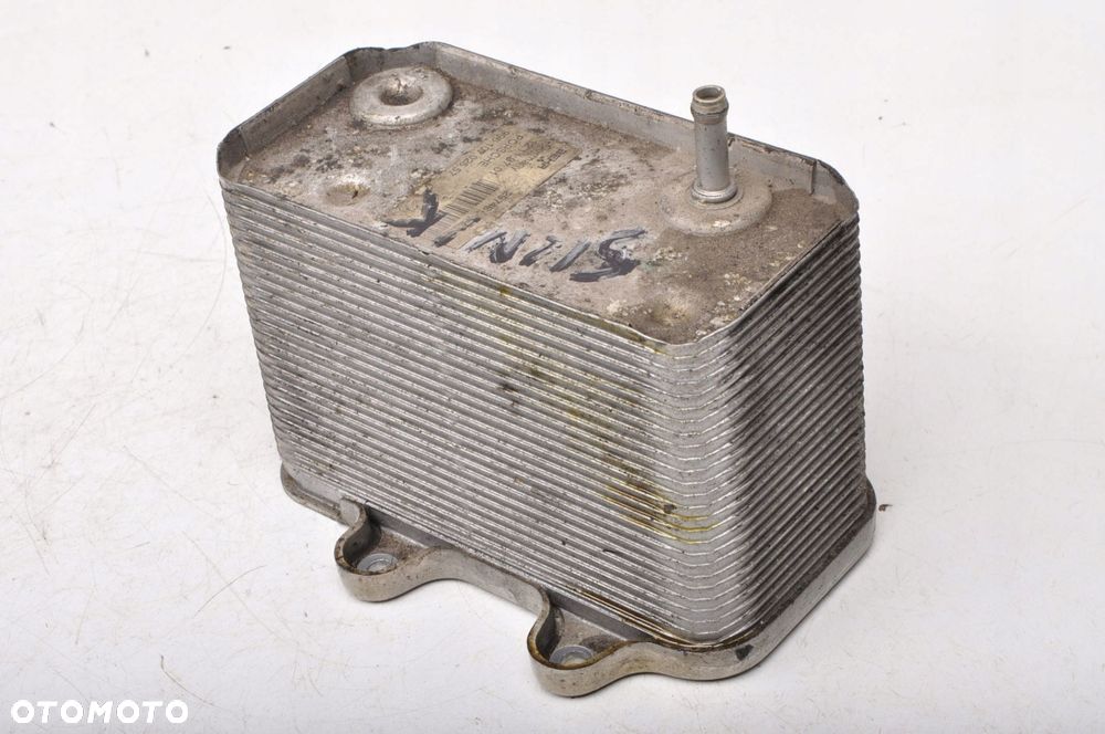 PORSCHE 911 996 3.4 Carrera 301KM CHŁODNICA OLEJU 99610702557 - 2