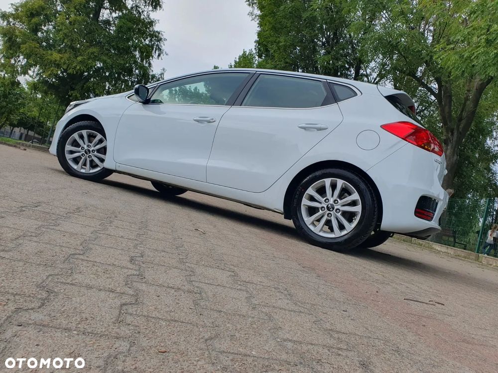Kia Ceed 1.6 GDI XL - 18