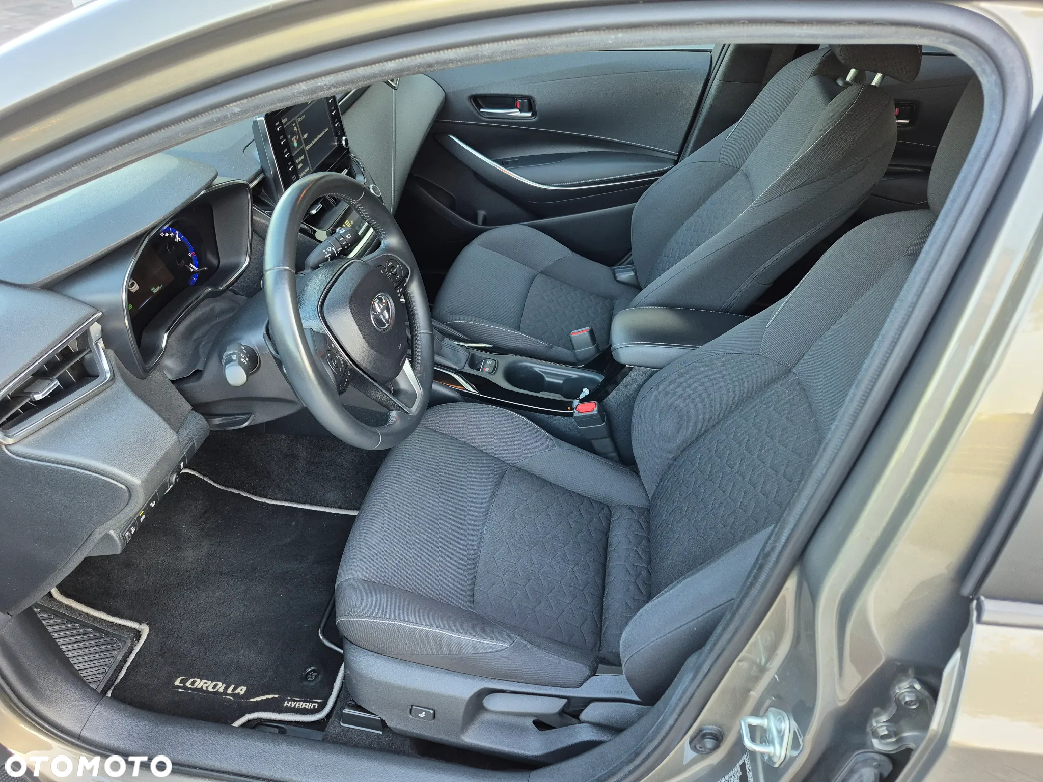 Toyota Corolla 2.0 Hybrid Comfort - 5