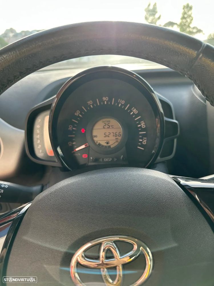 Toyota Aygo 1.0 X-Play+X-Touch - 10