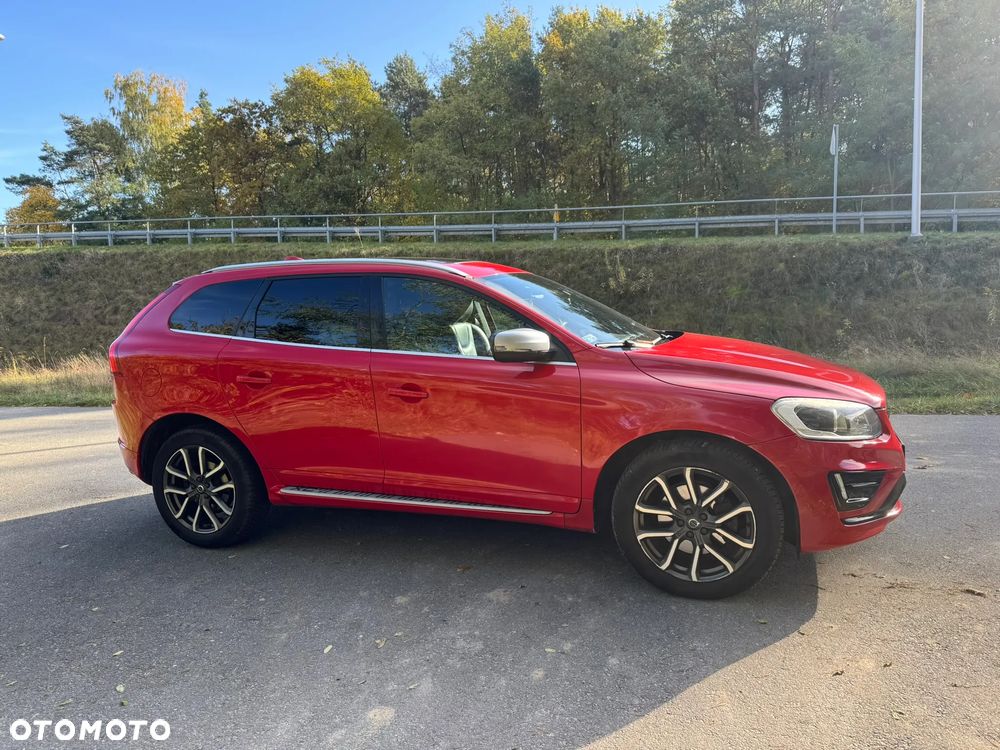 Volvo XC 60 D4 Drive-E R-Design Momentum - 4