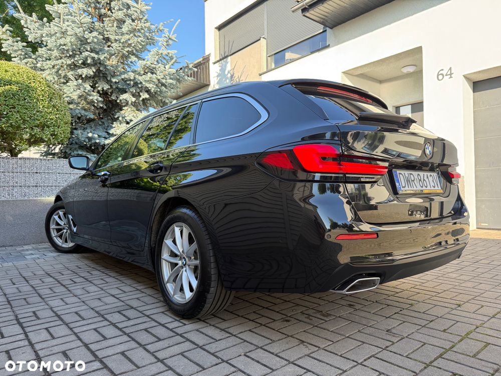 BMW Seria 5 518d mHEV Business Edition sport - 4