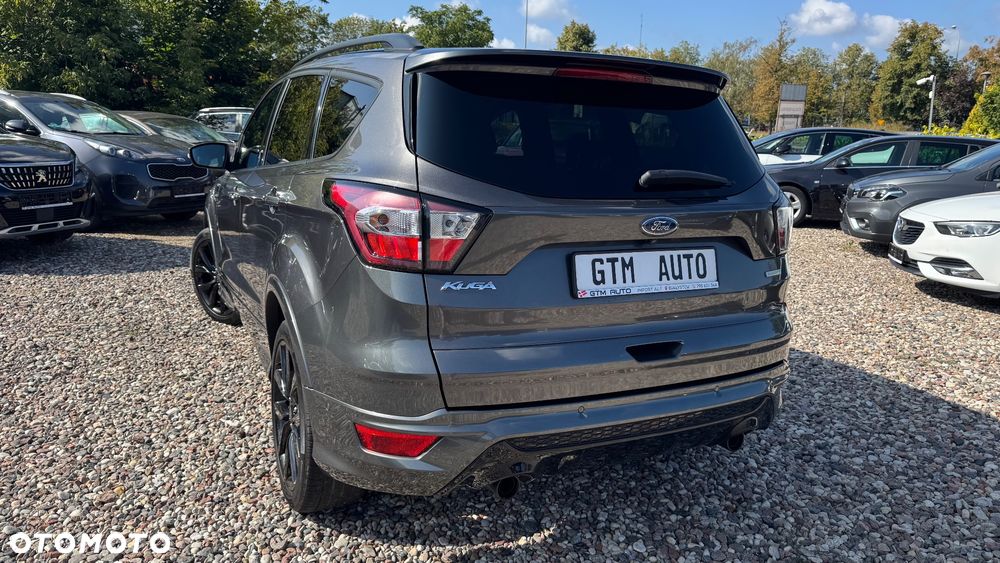 Ford Kuga 1.5 EcoBoost 2x4 ST-Line - 11