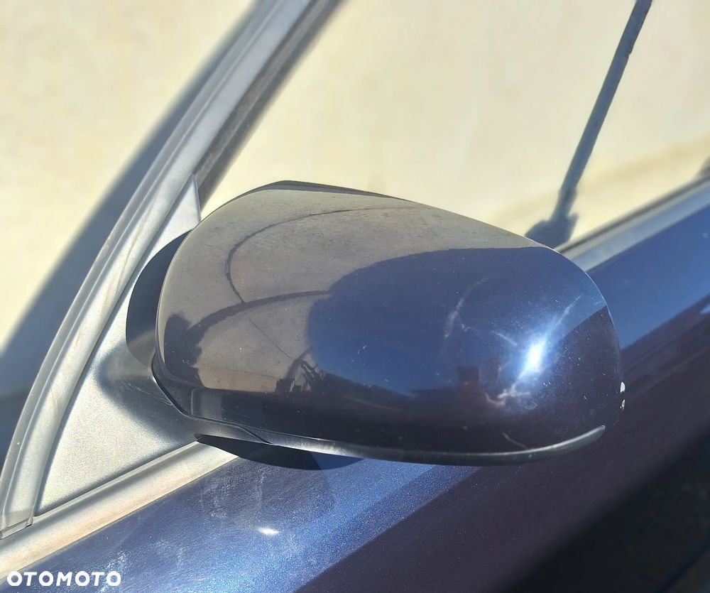 LUSTERKO ELE LEWE AUDI A4/ B6 -  KOLOR LZ5L EUR - 1