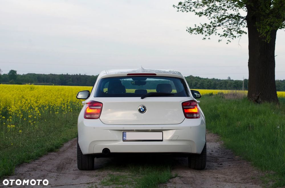 BMW Seria 1 116i - 4