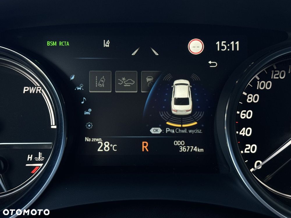 Toyota Camry 2.5 Hybrid Executive CVT - 25