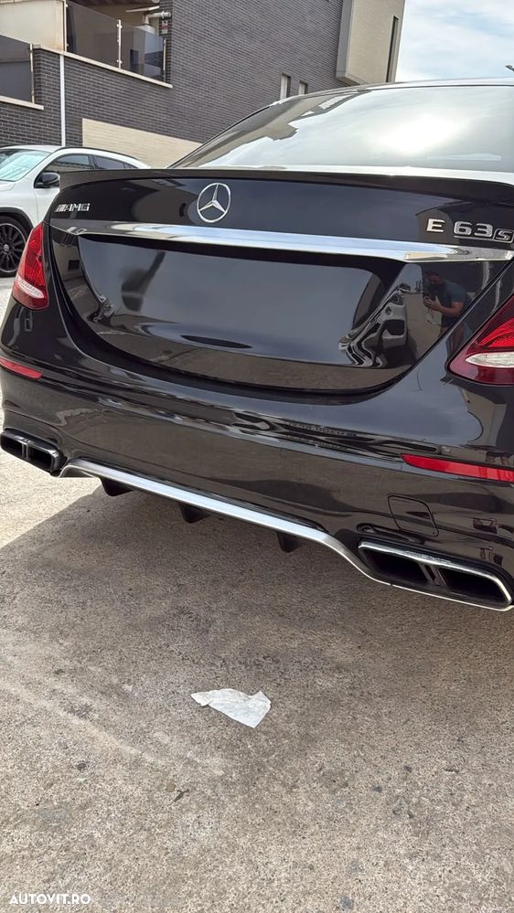 Mercedes-Benz E 63 AMG S 4MATIC Aut. - 22