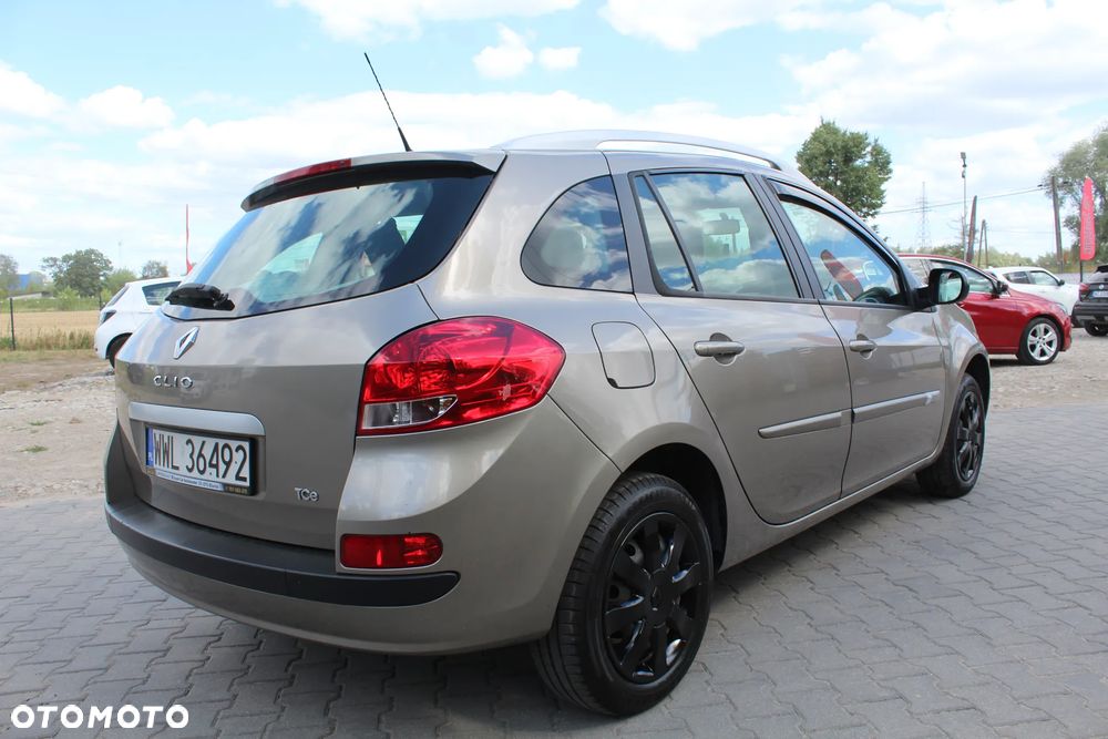 Renault Clio 1.2 16V TCE Alize - 7
