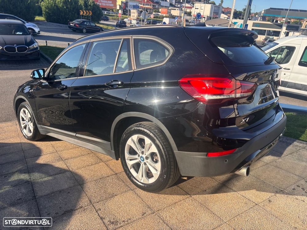 BMW X1 25 e xDrive Corporate Edition - 3
