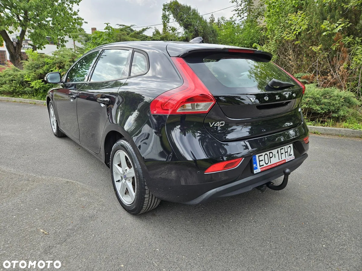 Volvo V40 D2 Momentum - 4