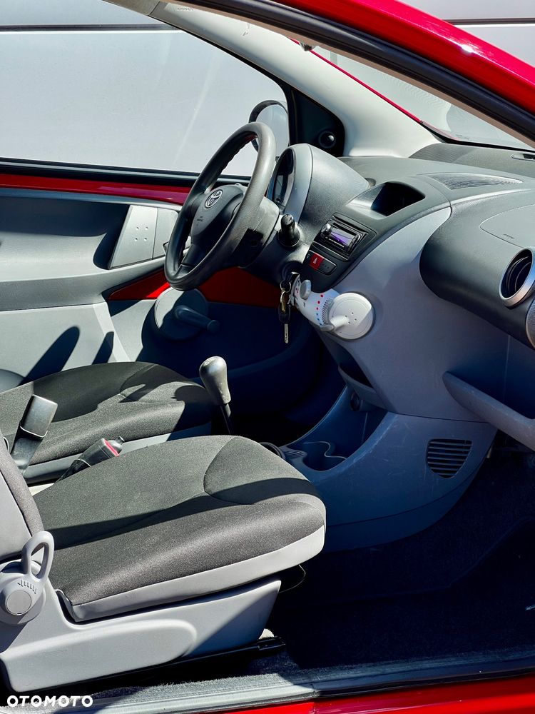 Toyota Aygo City - 15