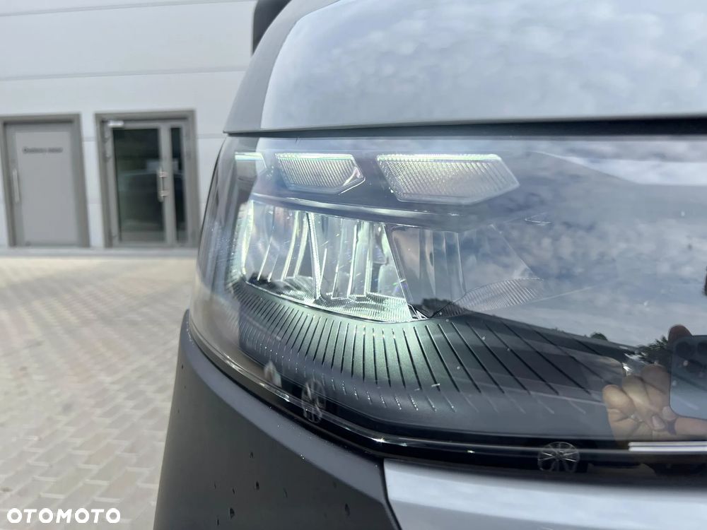Volkswagen Transporter T7 - 6