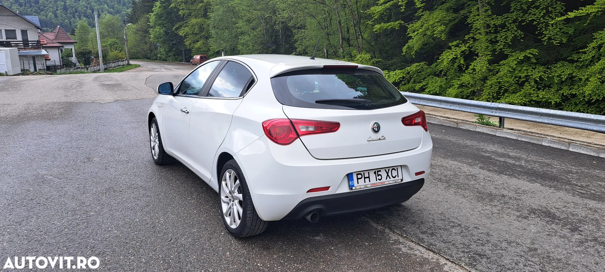 Alfa Romeo Giulietta 1.4 T-Jet Distinctive - 6