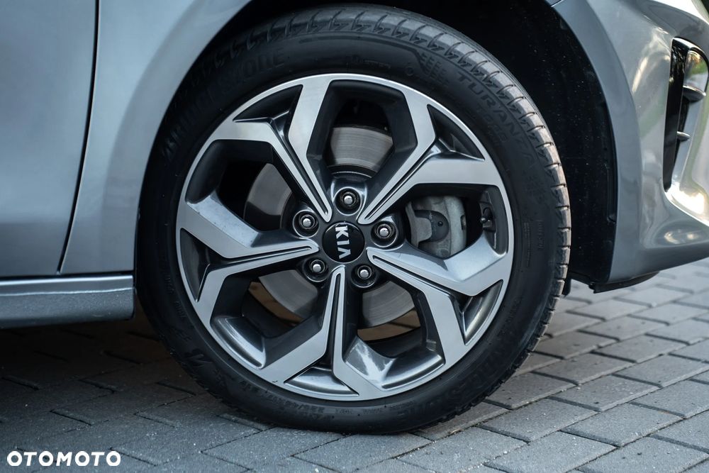 Kia Ceed 1.4 T-GDI DCT OPF Platinum Edition - 14