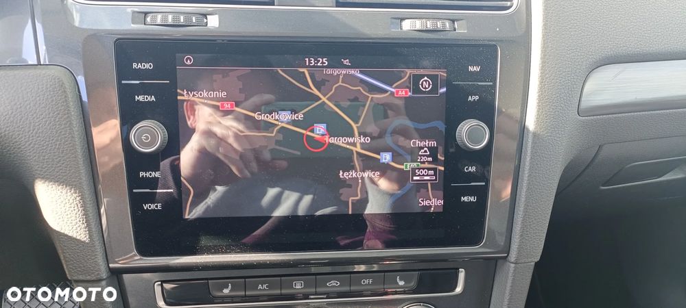 Volkswagen Golf VII 2.0 TDI BMT Highline DSG - 17