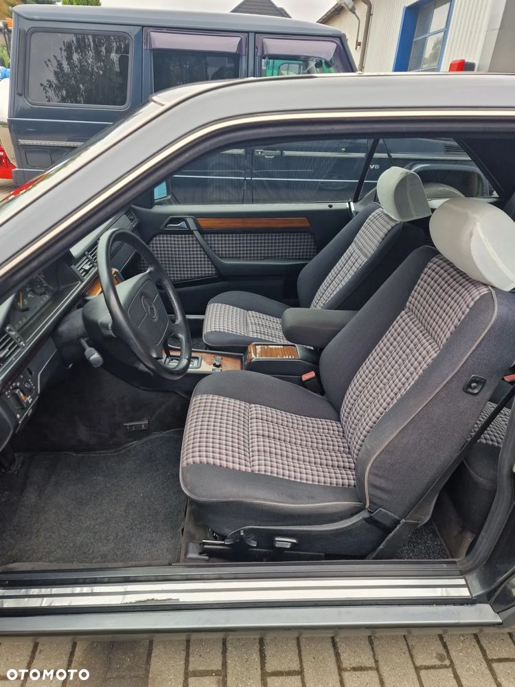 Mercedes-Benz W124 (1984-1993) - 10