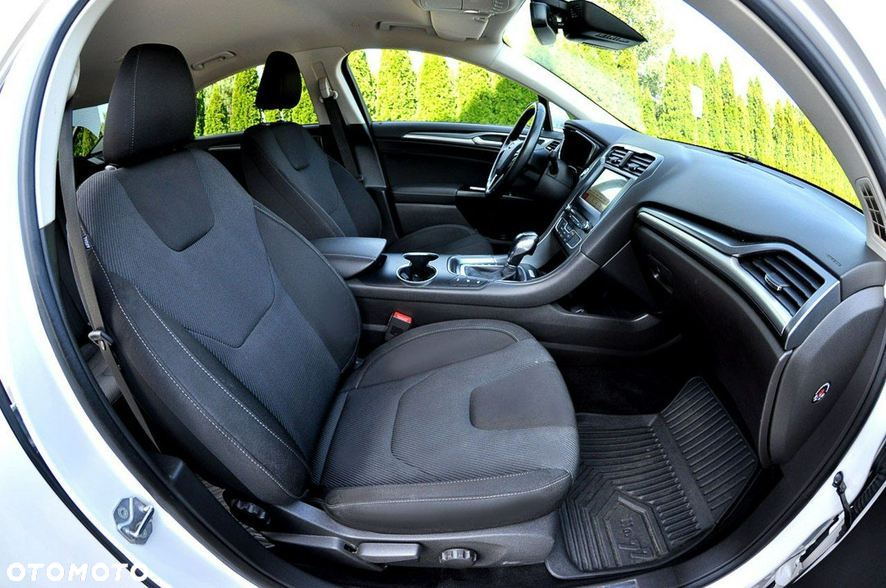 Ford Mondeo - 8