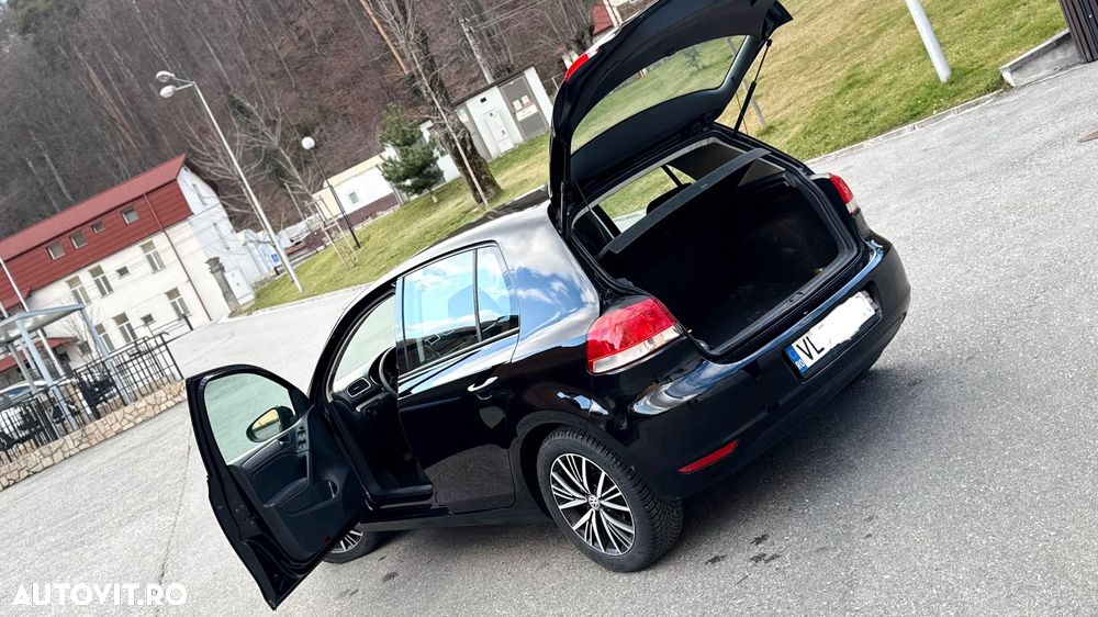 Volkswagen Golf 1.6 TDI DPF Style - 12