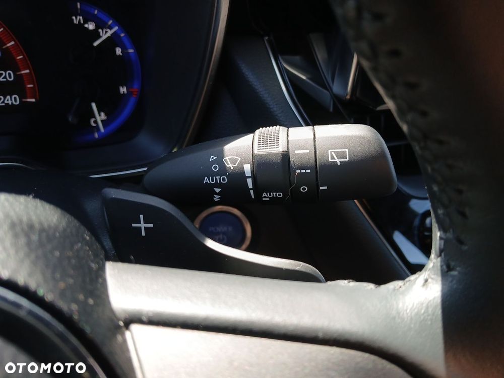Toyota Corolla 2.0 Hybrid Comfort - 30