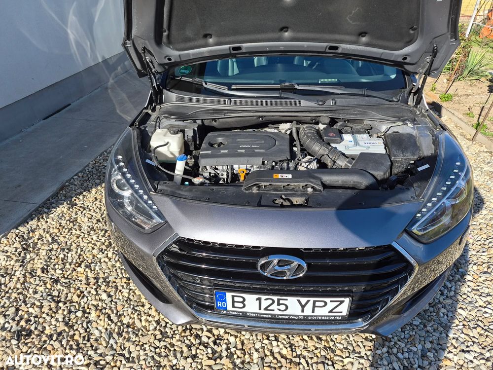 Hyundai i40 Kombi 1.7 CRDi DCT Premium - 15