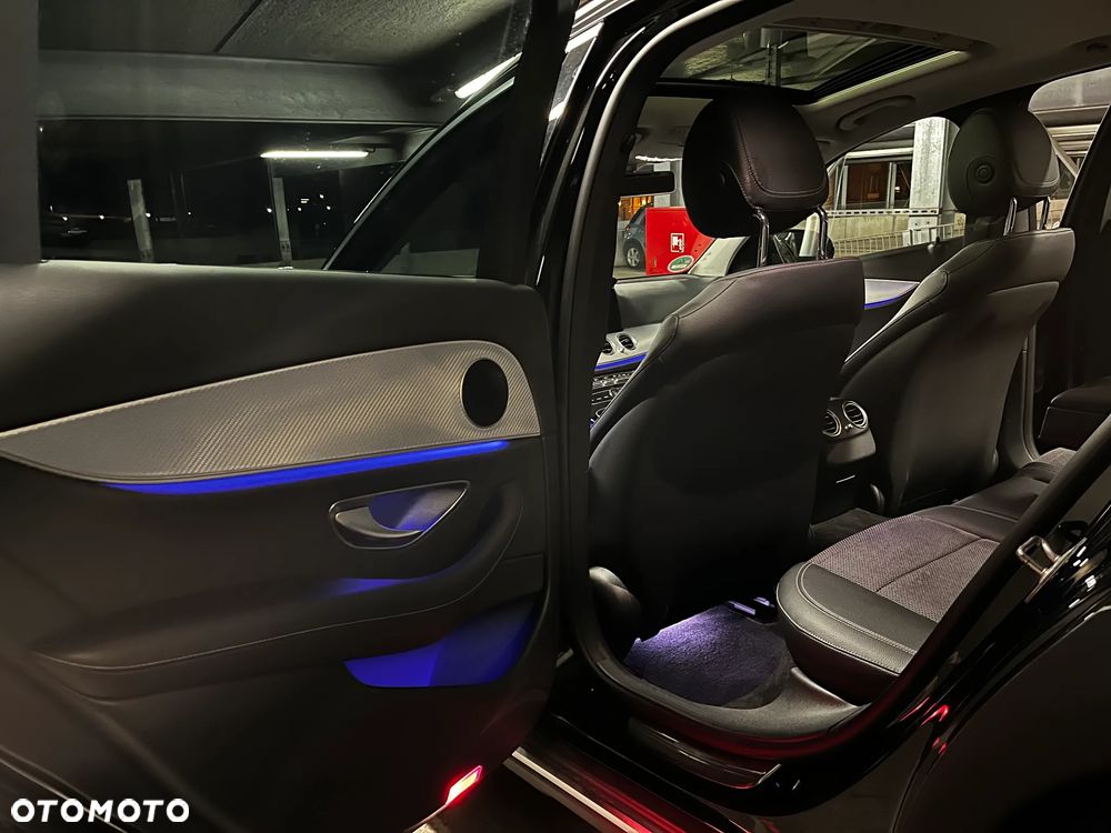 Mercedes-Benz Klasa E 220 d 4-Matic All-Terrain - 29