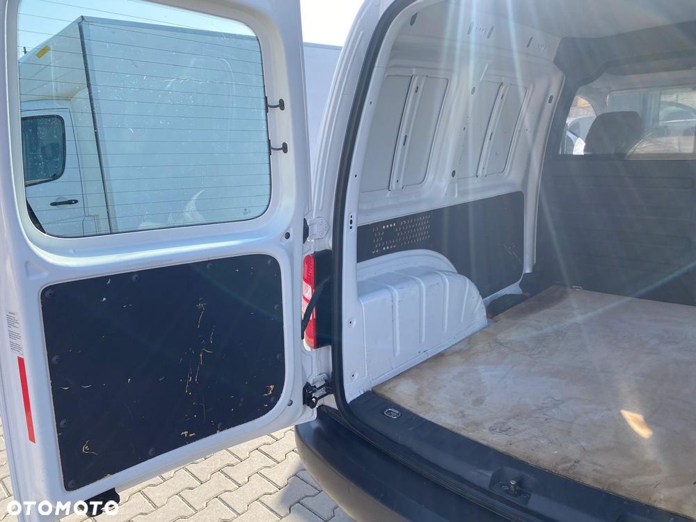 Volkswagen CADDY - 23