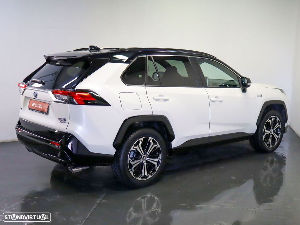 Toyota RAV4 2.5 HDF Plug-in Lounge AWD-i - 4