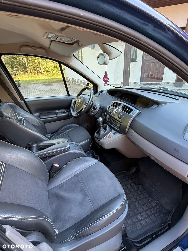 Renault Scenic - 10