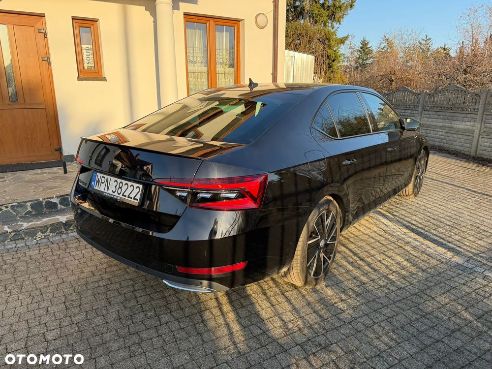 Skoda Superb 2.0 TDI SCR Sportline DSG - 3