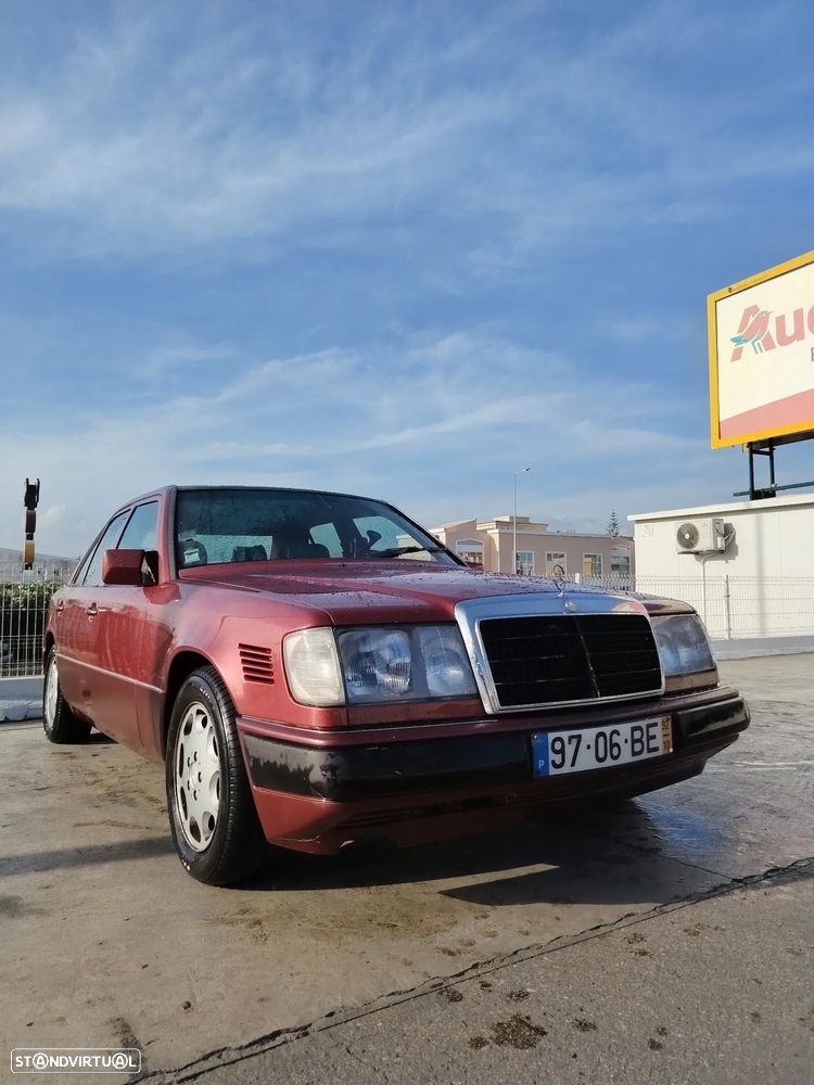 Mercedes-Benz W124 (1984-1997) 250 D Turbo - 8