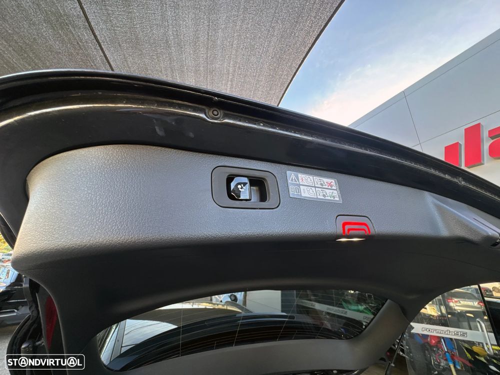 Mercedes-Benz C 300 e AMG Line - 13