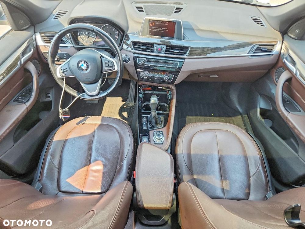 BMW X1 xDrive28i Sport Line - 10