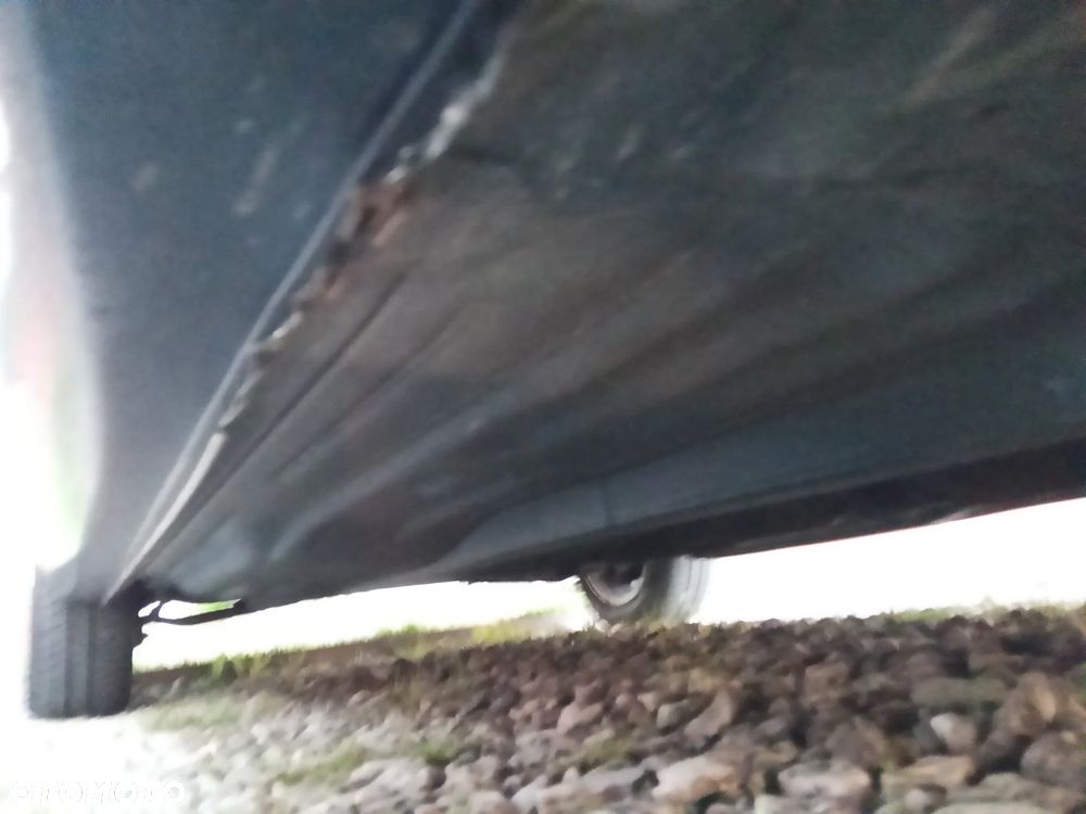 Nissan Primera 2.0 Ambiente - 23