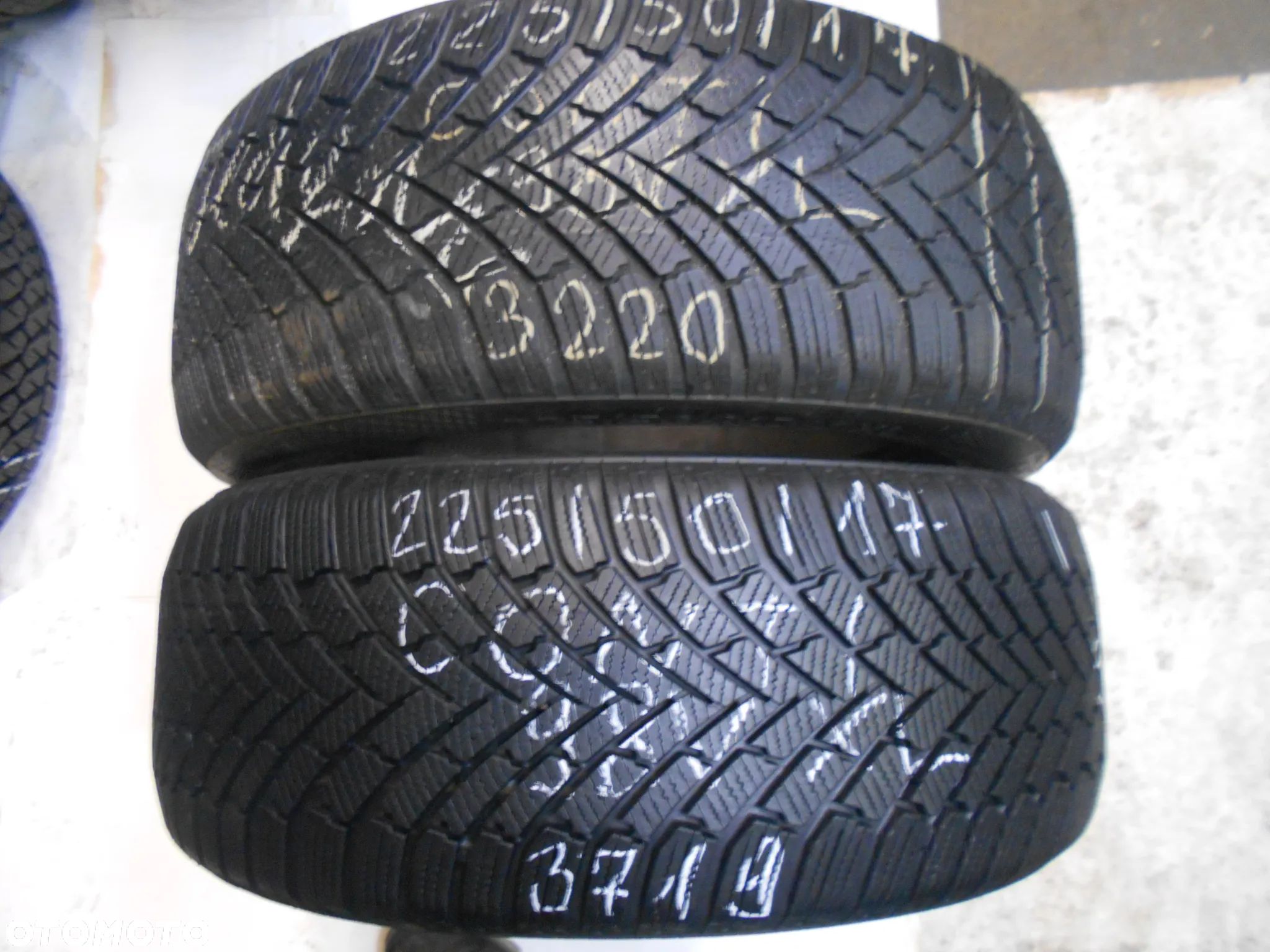 OPONY 225/50R17 CONTINENTAL WINTER CONTACT TS 860 XL DOT 3220 / 3719  7.2MM - 1