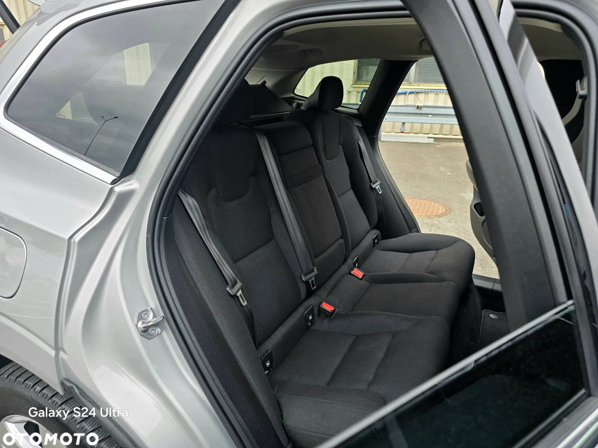 Volvo XC 60 B5 D AWD Momentum Pro - 10