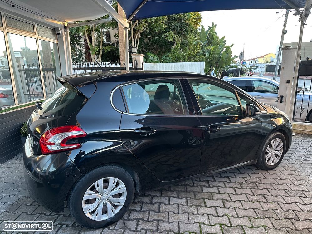 Peugeot 208 1.6 e-HDi Allure 95g - 15