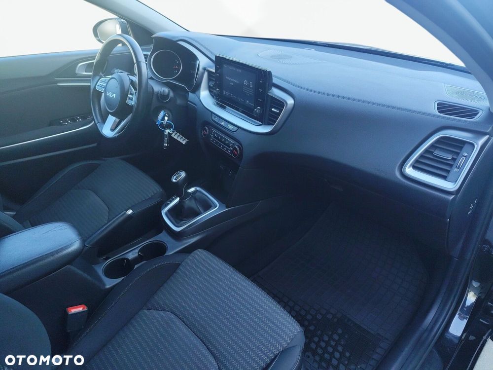 Kia Ceed - 17