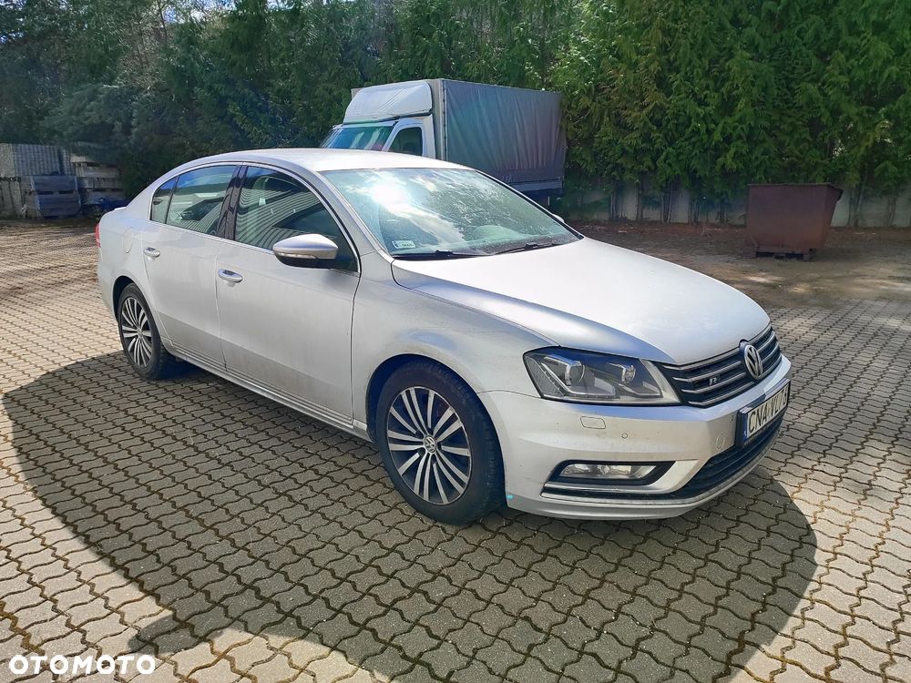Volkswagen Passat 2.0 TDI Highline R-Style DSG - 3