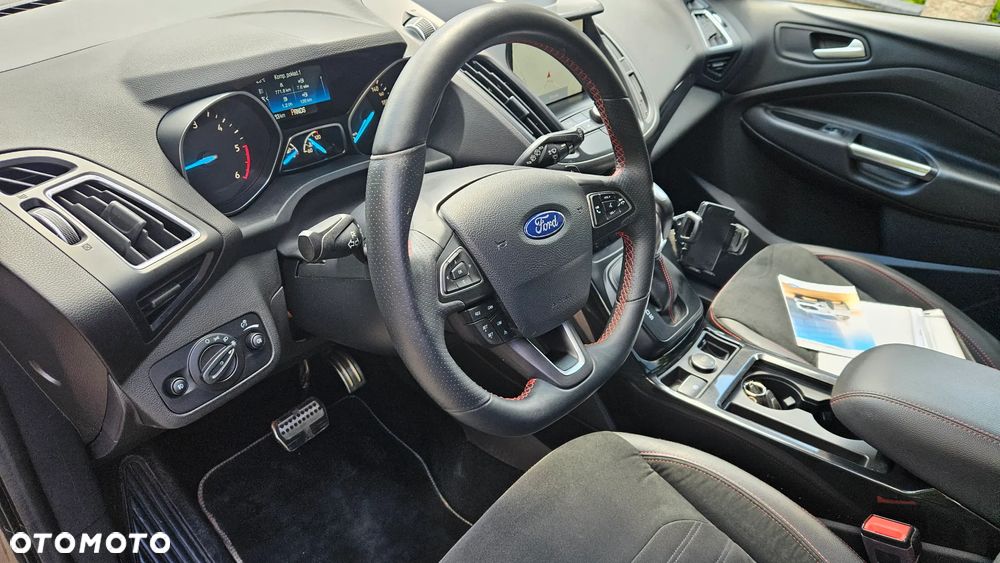 Ford Kuga 2.0 TDCi 4x4 ST-Line - 17