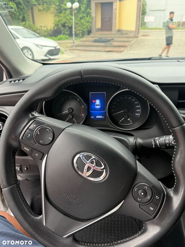 Toyota Auris 1.6 D-4D Comfort - 7