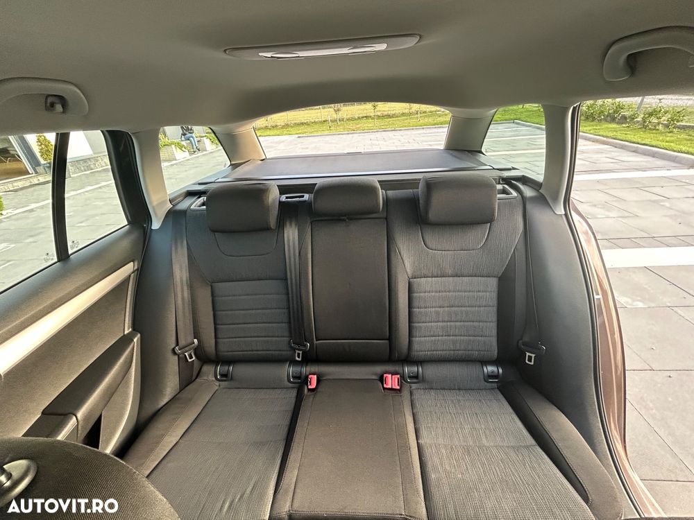 Skoda Octavia 2.0 TDI ELEGANCE - 6