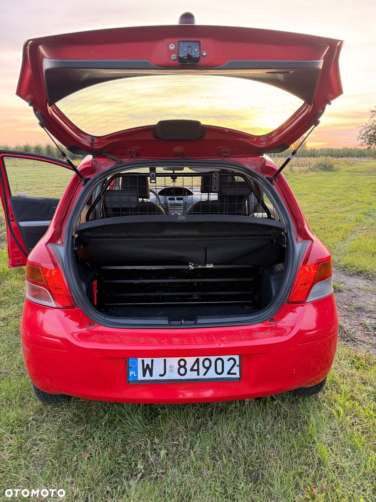 Toyota Yaris - 14