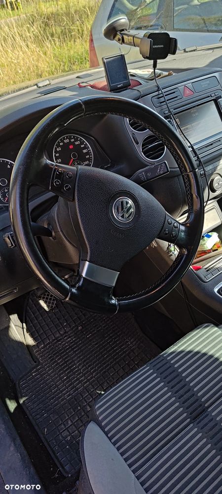 Volkswagen Tiguan - 6