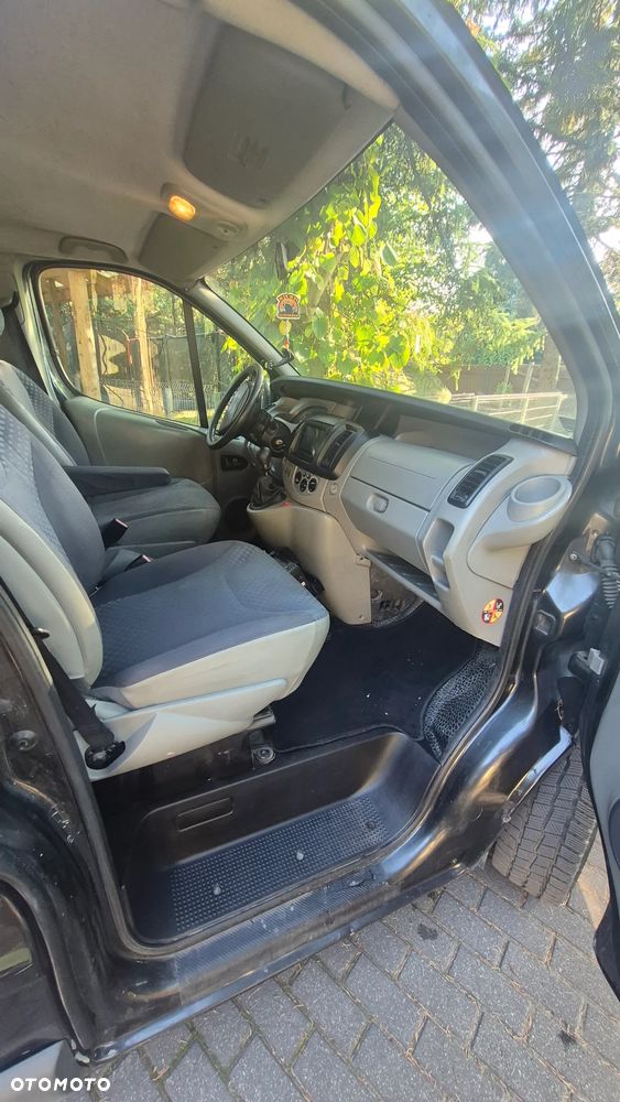 Renault Trafic - 11