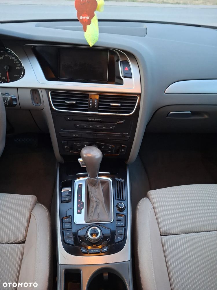 Audi A4 Avant 2.7 TDI DPF multitronic Ambiente - 26
