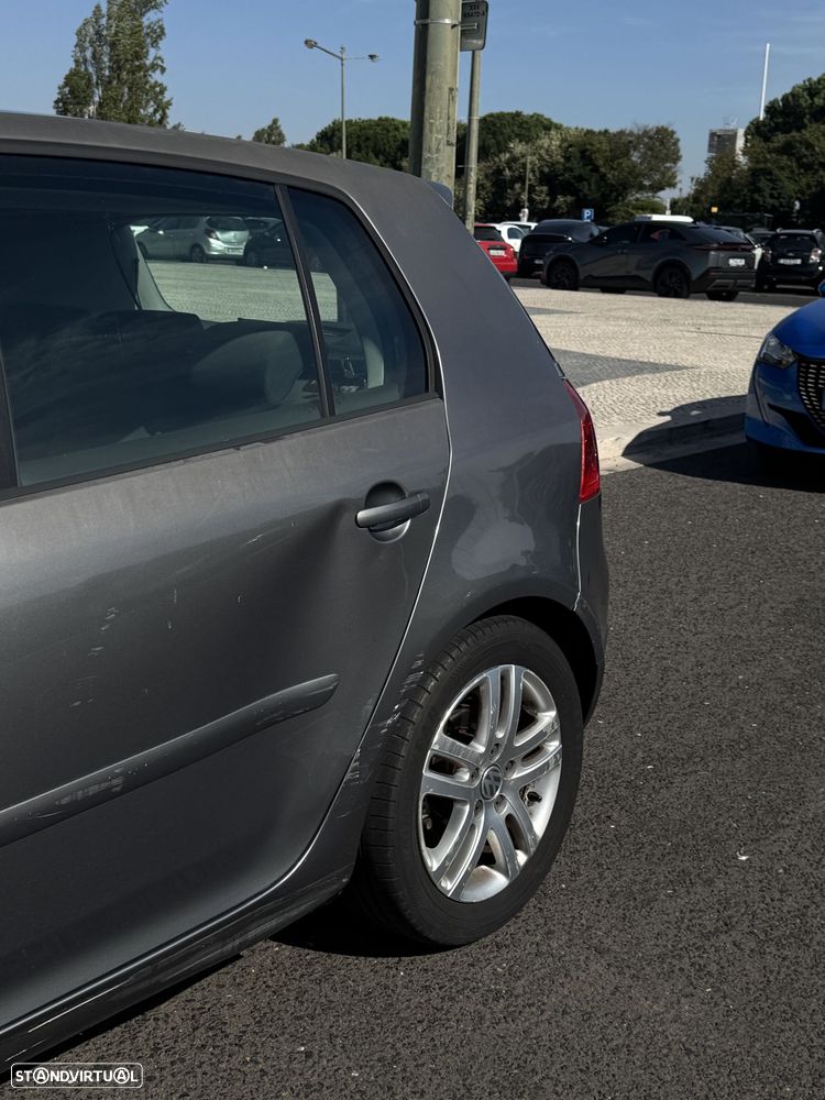 VW Golf - 12