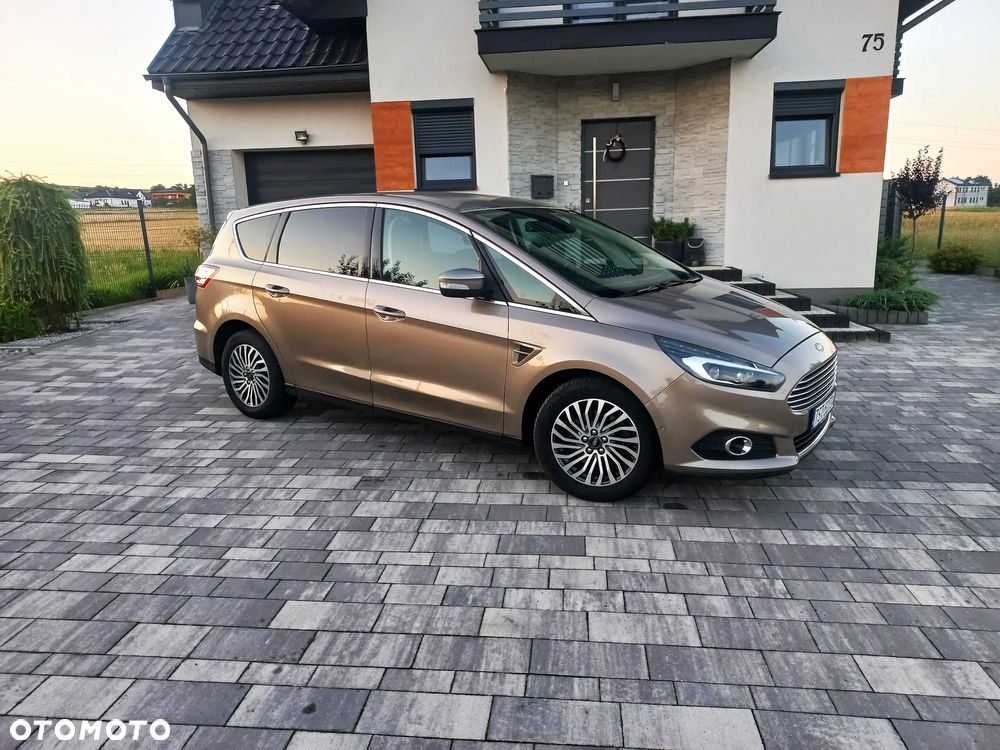 Ford S-Max 2.0 EcoBlue Titanium - 24